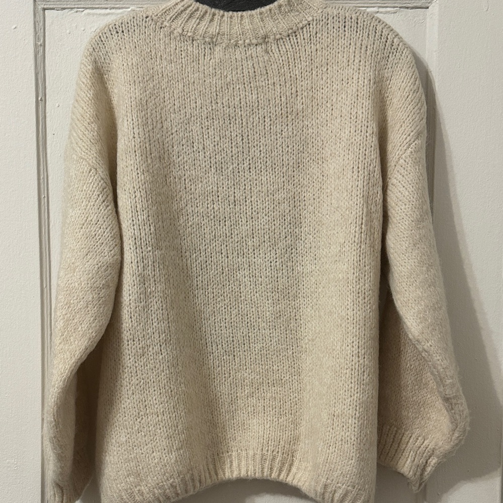 Von Dutch Cream and Brown Bear Crewneck Sweater - Picture 6 of 10